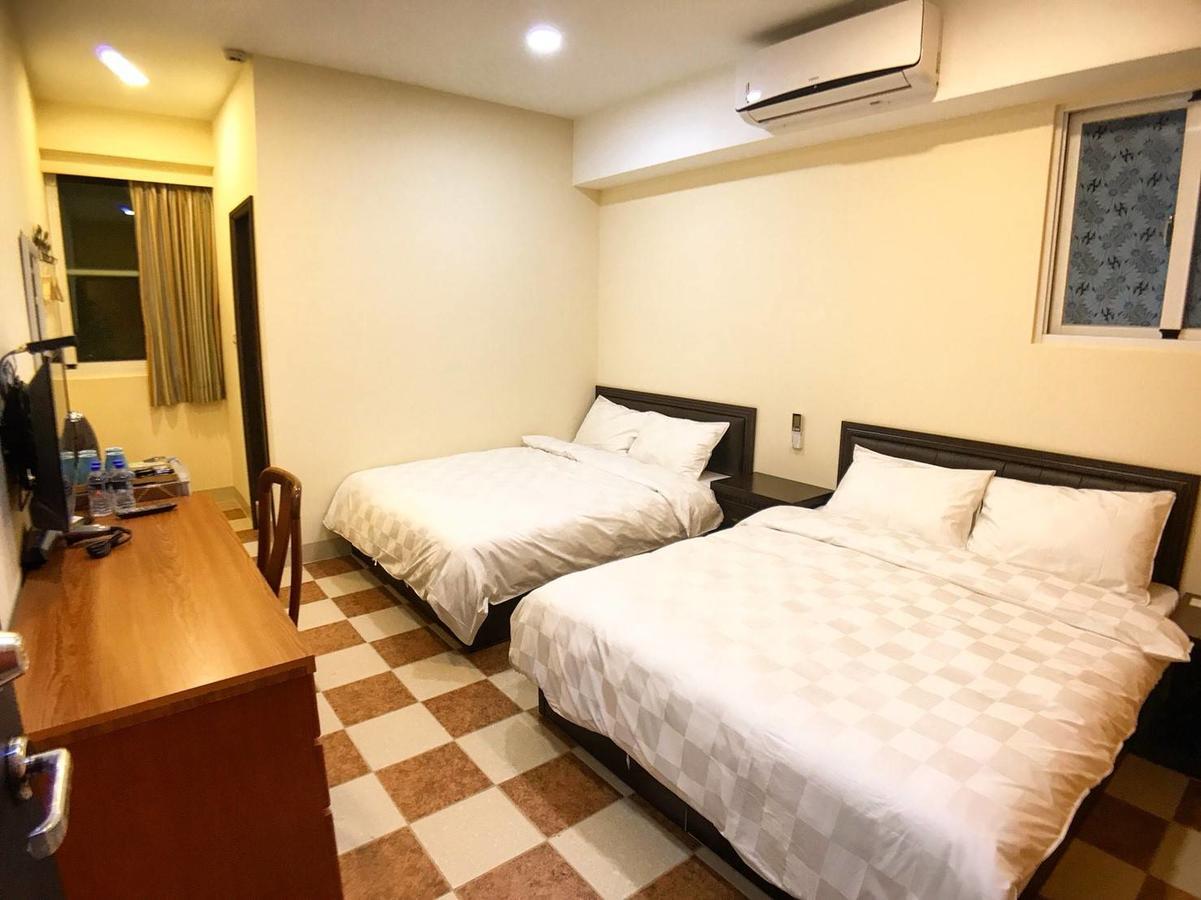 J. Home Kaohsiung Buitenkant foto