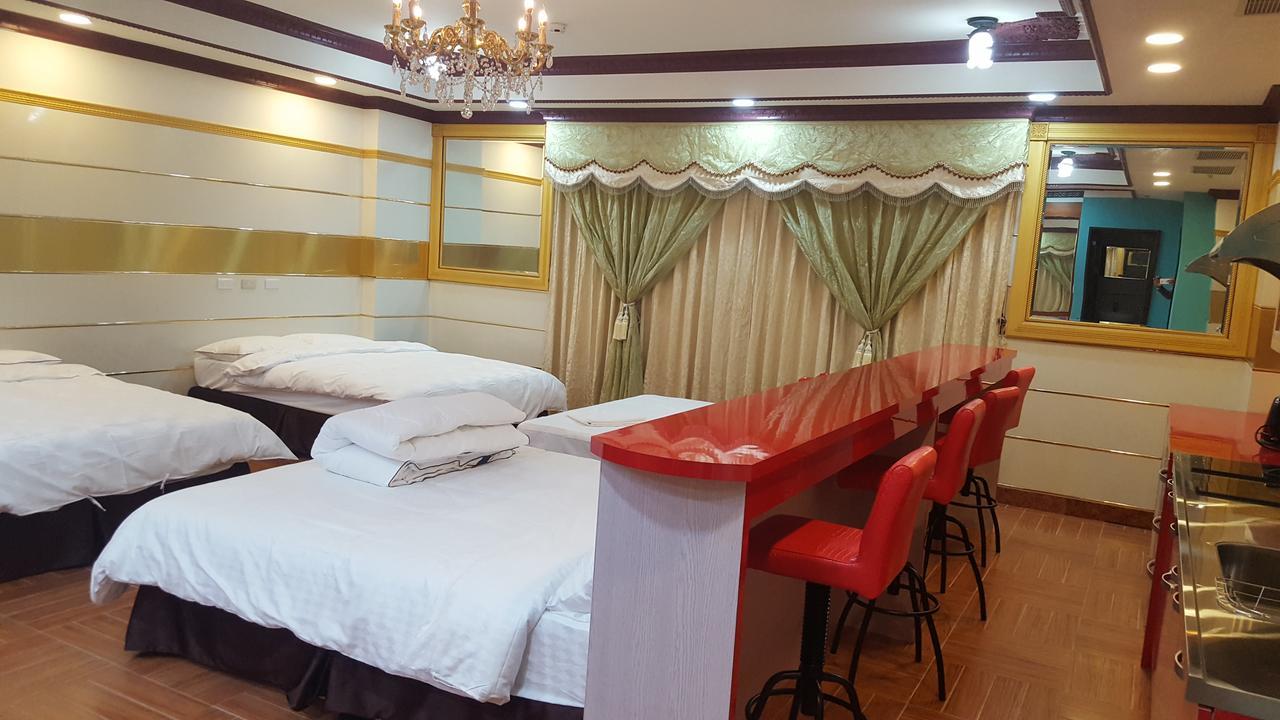 J. Home Kaohsiung Buitenkant foto
