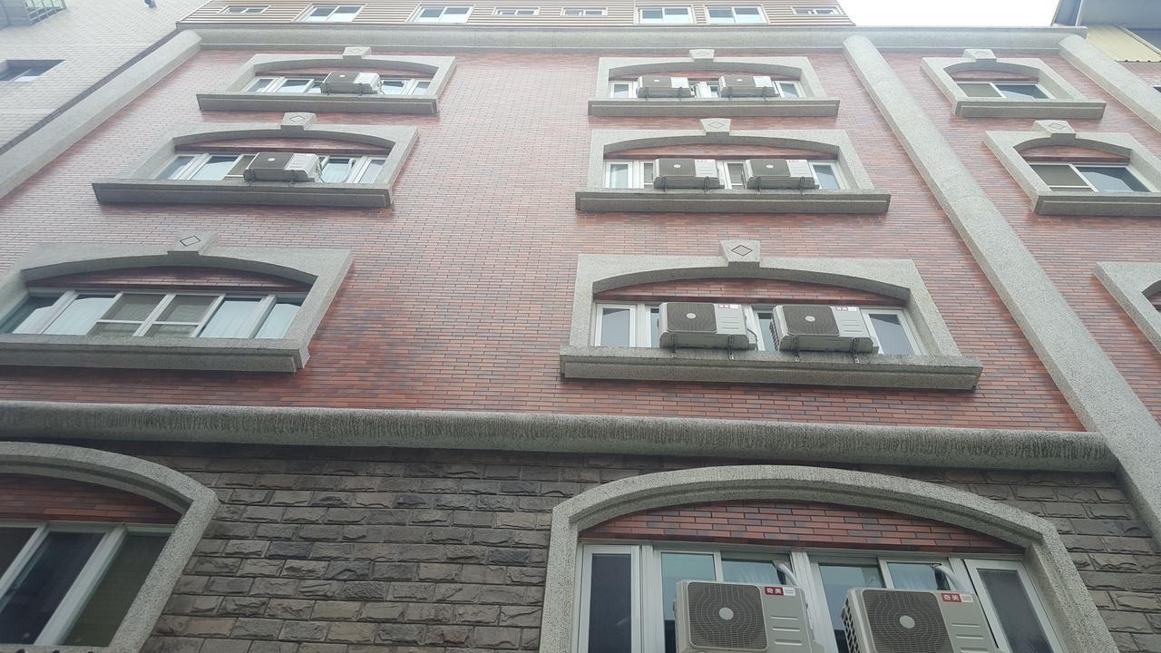 J. Home Kaohsiung Buitenkant foto